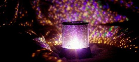 אורות לילה עם תאורה מעניינת