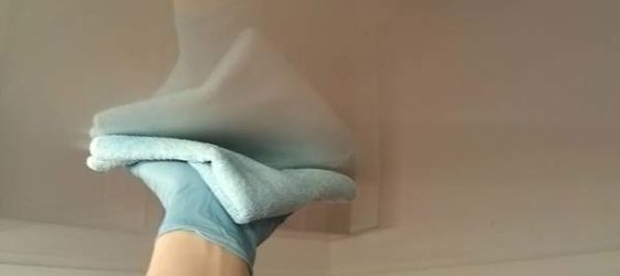 איך מנקים תקרות מתיחה בבית