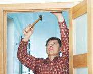 צפו בסרטון עשה זאת בעצמך התקנת דלתות פנים: