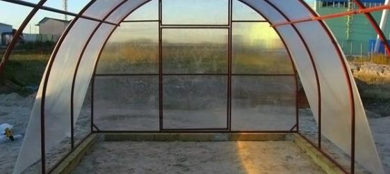 חממה עשה זאת בעצמך מצינור פרופיל: תמונה