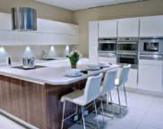 תאורת לד למטבח מתחת לארונות