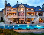 בתים יפים: תמונות בפנים ובחוץ