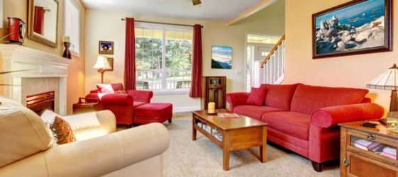 שולחן שילוב צבעים בפנים