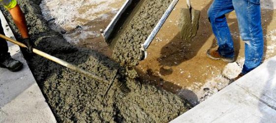 באיזו טמפרטורה ניתן לשפוך בטון