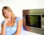 איך מנקים את המיקרוגל בבית