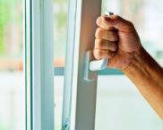 חלון הפלסטיק לא ייסגר