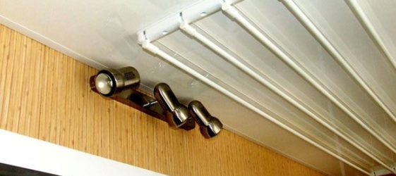 מייבש כביסה לתקרה במרפסת