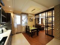 תמונה של בית העירייה בפנים מאשרת כי דלתות ההזזה תופסות מינימום מקום, אפילו עם פתחים גדולים