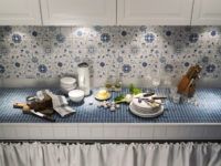 השילוב של לבן וכחול תמיד יוערך בכבוד רב