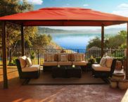 גזיבו עשה זאת בעצמך מחומרי גרוטאות: צילום