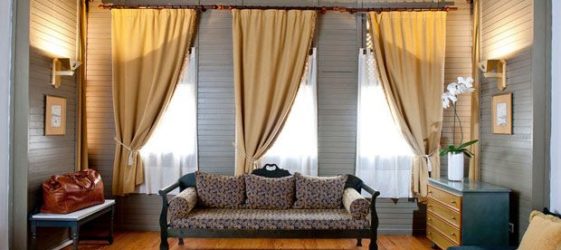 כמה יפה לתלות וילונות