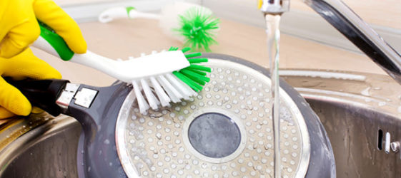 כיצד להסיר מרבצי פחמן מטיגון