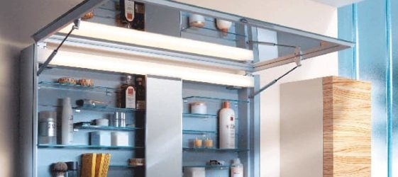 ארון קיר בחדר האמבטיה